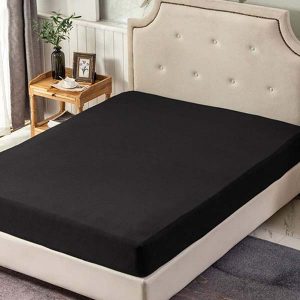 Fitted bedsheet