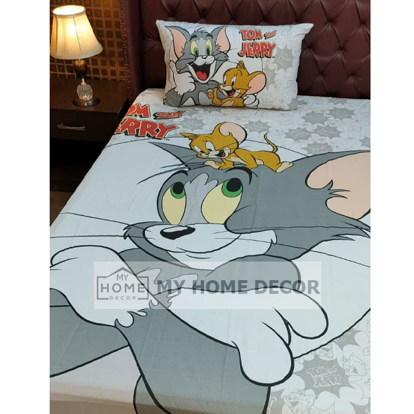 Tom and Jerry Cartoon Bed Sheet